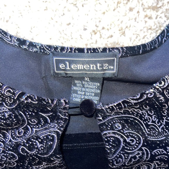 Black beaded/sparkle/velvet holiday blouse, size XL - Picture 6 of 6